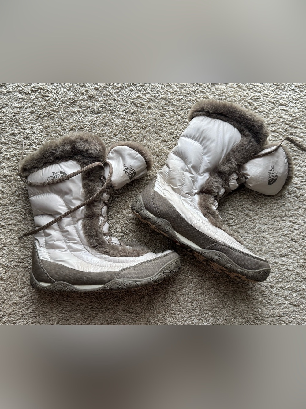 The North Face Women’s Faux Fur Trim Winter Boots Ivory Taupe Size 8